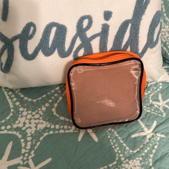 TUMI Laptop Case. Vibrant 2 tone orange/cantalope colors. Shoulder strap. EUC. - Picture 16 of 16